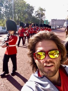 #77 Get a picture with a Buckingham Palace guard